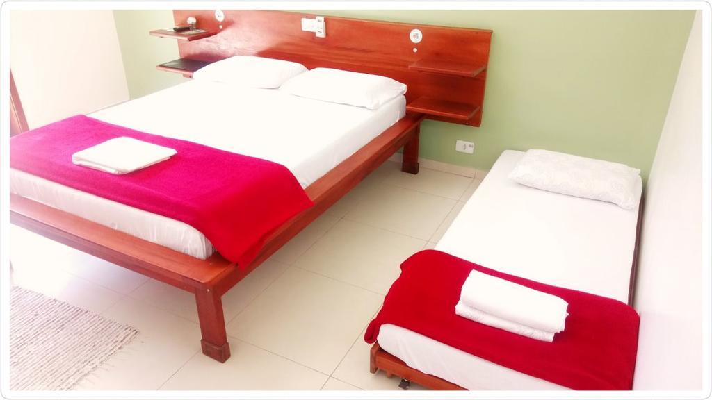 Pousada Filhos Da Terra Hotell Trindade  Rom bilde